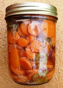 16aug_pickled-carrots1_cr_sm